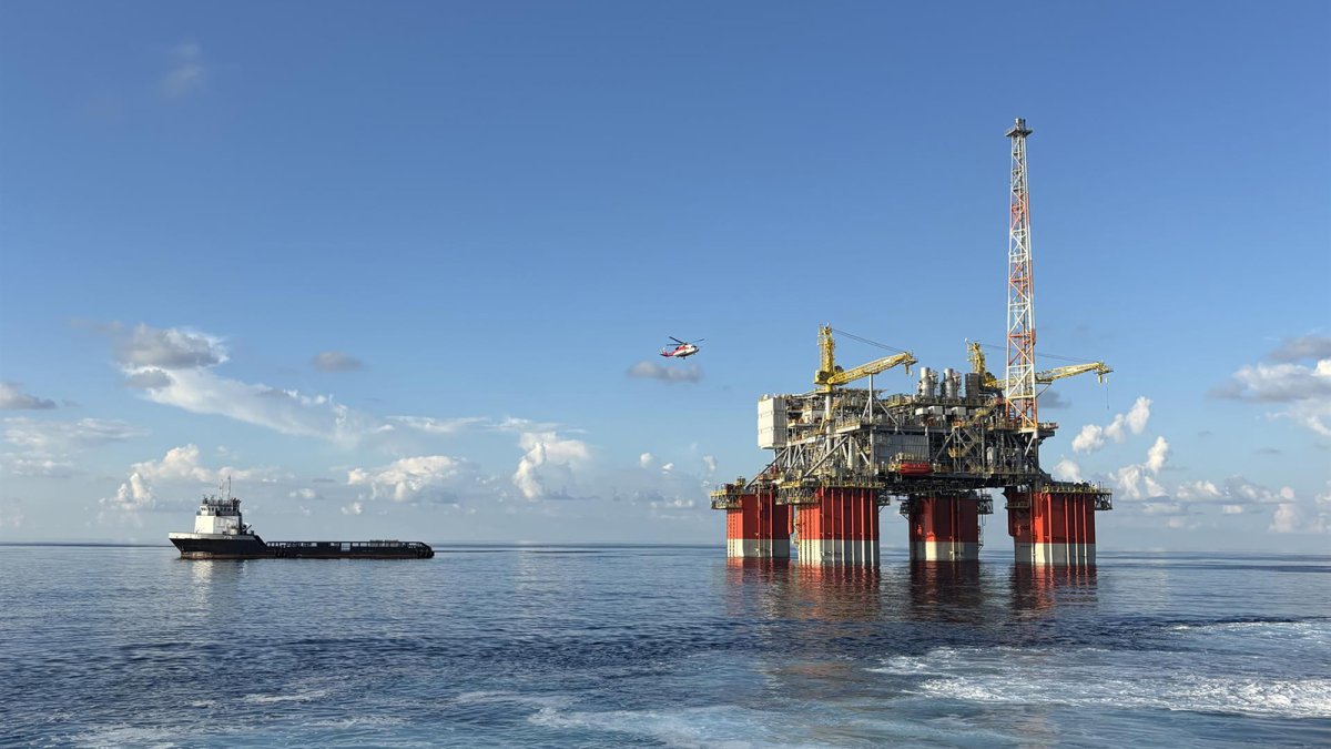 Repsol mantiene su producción en el tercer trimestre y más que duplica su margen de refino