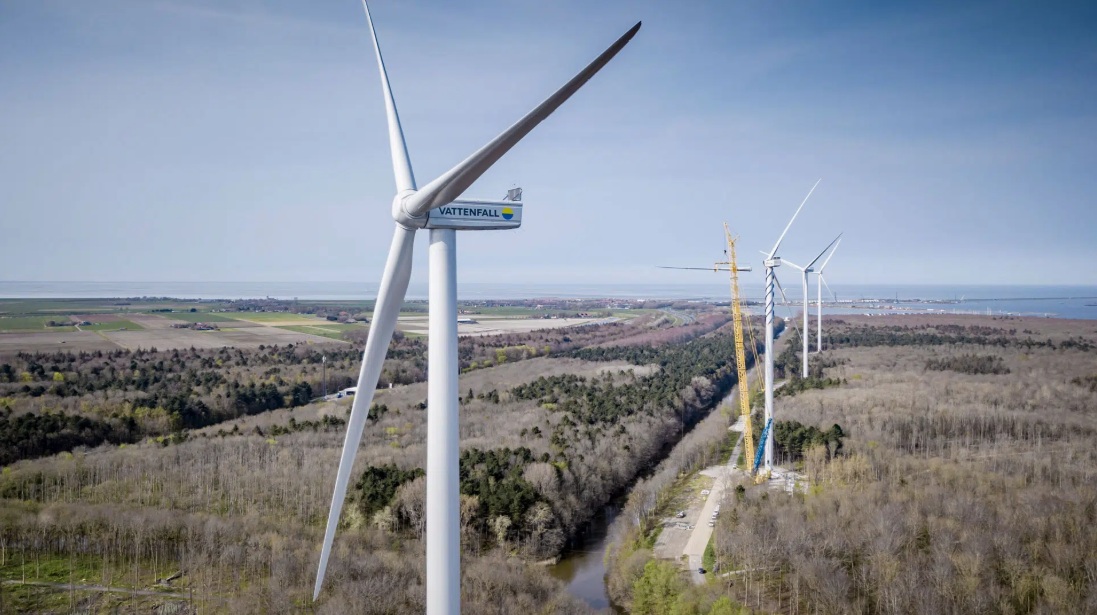 Eólica terrestre: las tendencias de costes divergen mientras las estrategias de los fabricantes convergen en la creación de valor