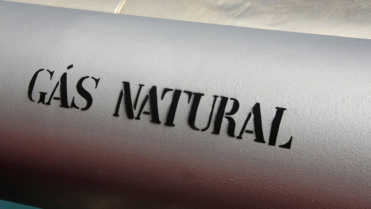 Petrobras realiza su primera importación de gas natural desde Argentina.