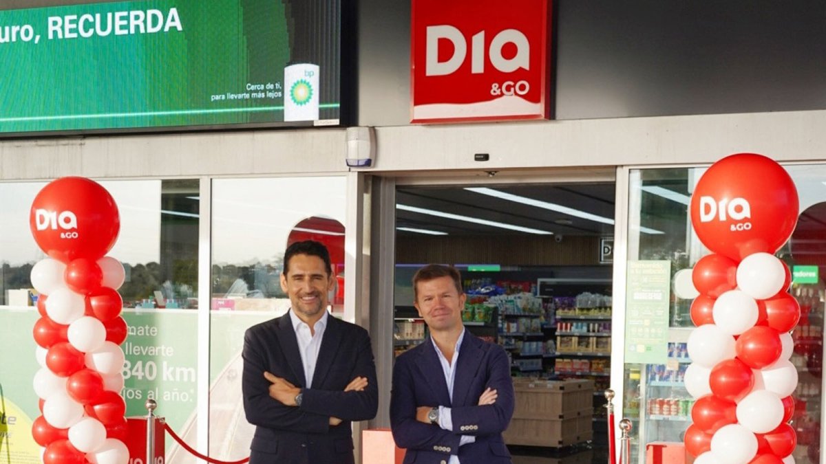 Arranca la alianza entre bp y Dia con la apertura de las primeras tiendas en las estaciones de servicio de Pozuelo y Las Rozas en Madrid