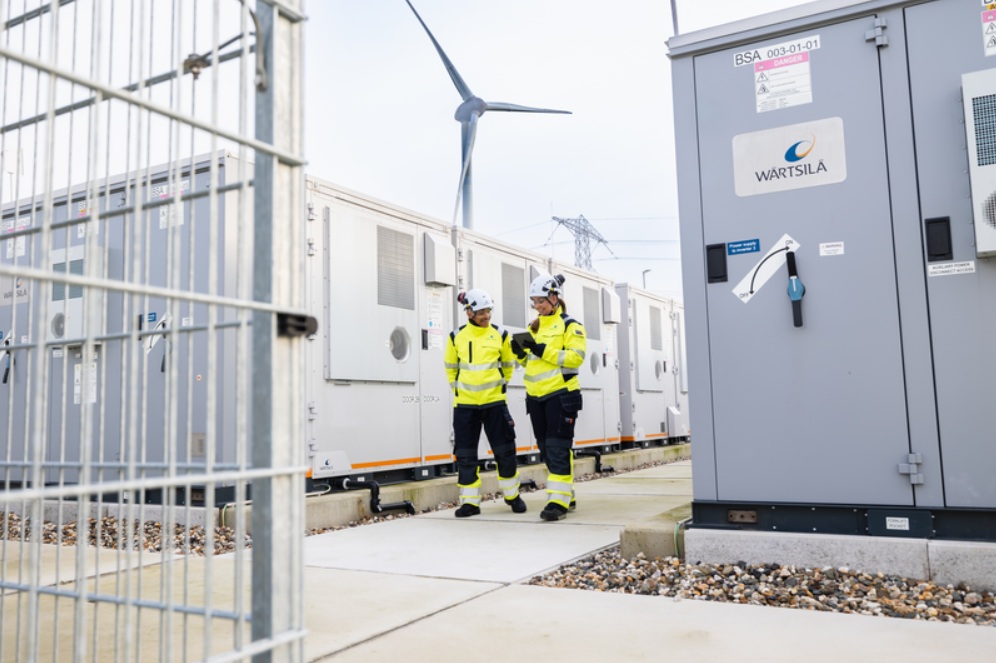 Energía solar, eólica y baterías impulsan el cambio global