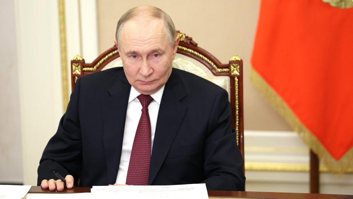 Putin aboga por la soberanía tecnológica de los países productores de energía