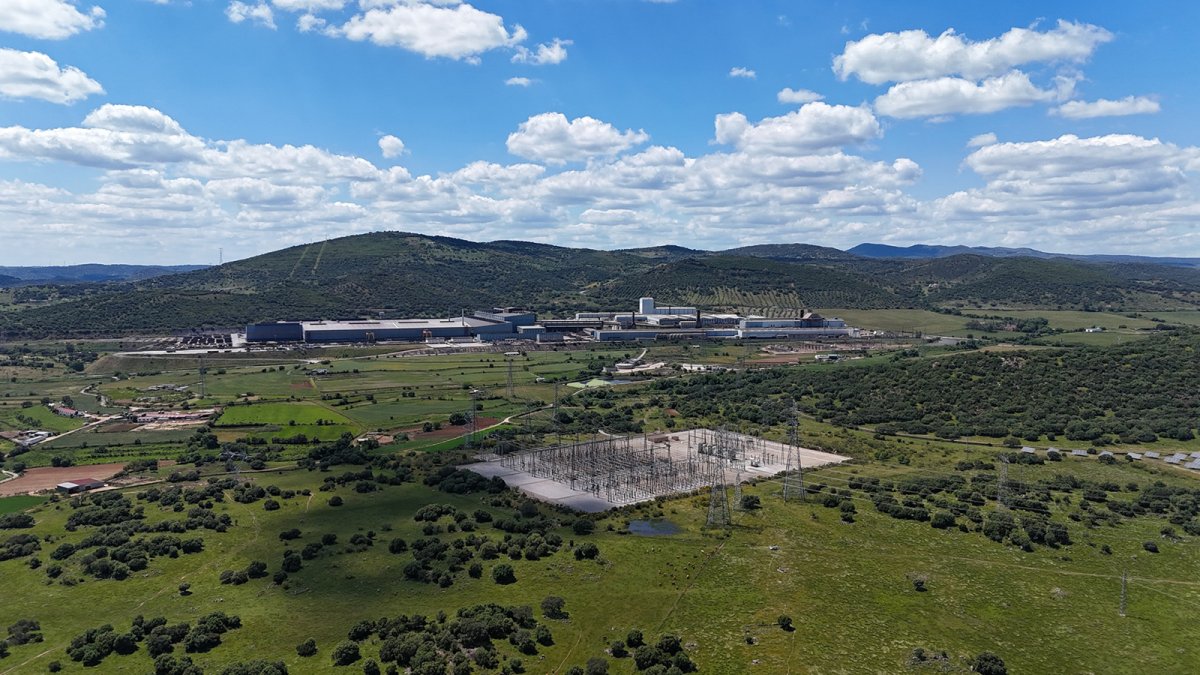 CL Grupo Industrial culmina la segunda mayor planta solar de autoconsumo industrial