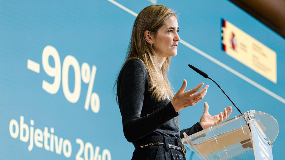 Sara Aagesen durante a la presentación del nuevo paquete de ayudas a la descarbonización y la competitividad.