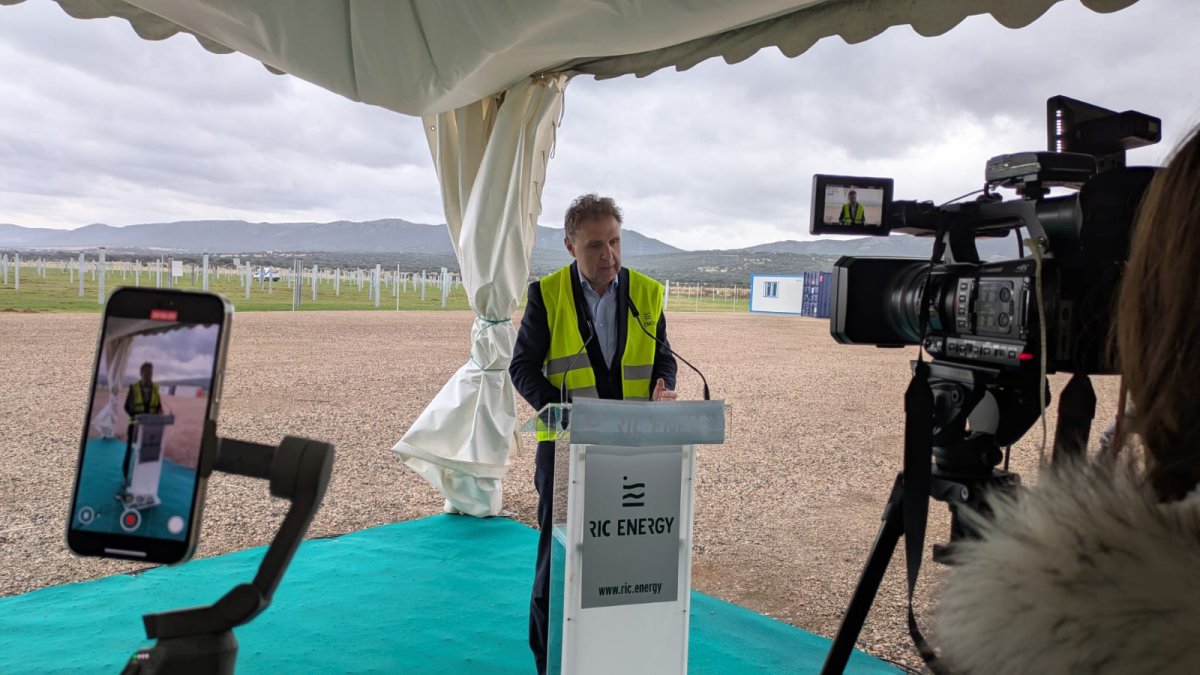 RIC Energy inicia la construcción de sus primeras plantas solares en España