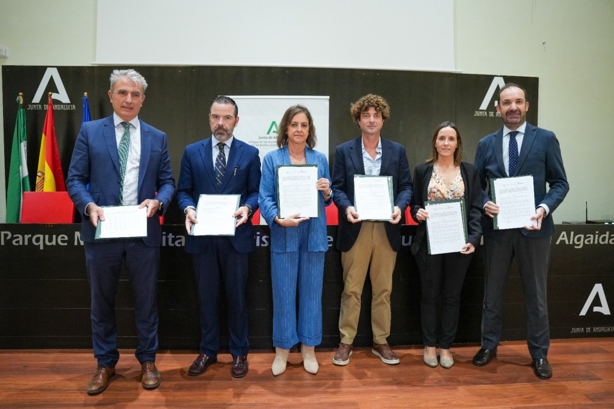 Andalucía impulsa el primer proyecto de carbono azul en España para capturar CO2 en la Bahía de Cádiz