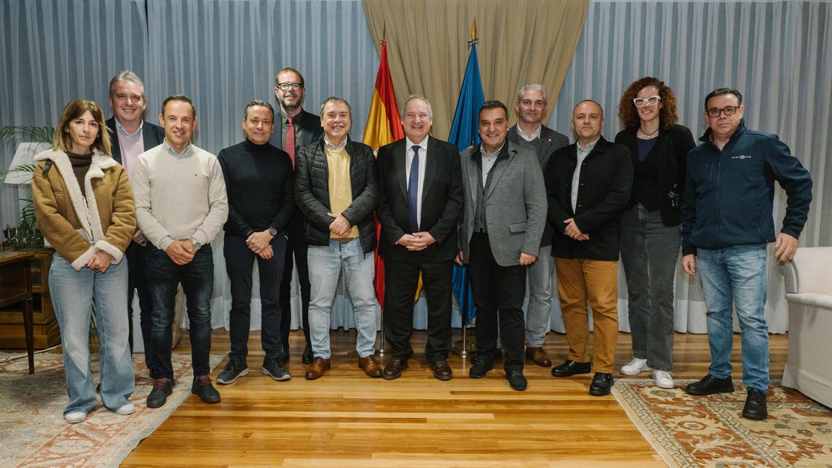 Hereu traslada a UGT la necesidad de una hoja de ruta compartida hacia la electrificación