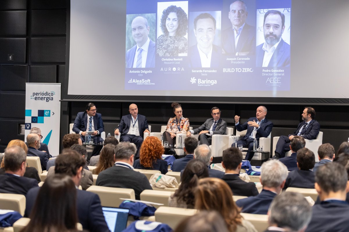 Reducir los costes energéticos, el gran reto de la industria, aún está lejos de conseguirse