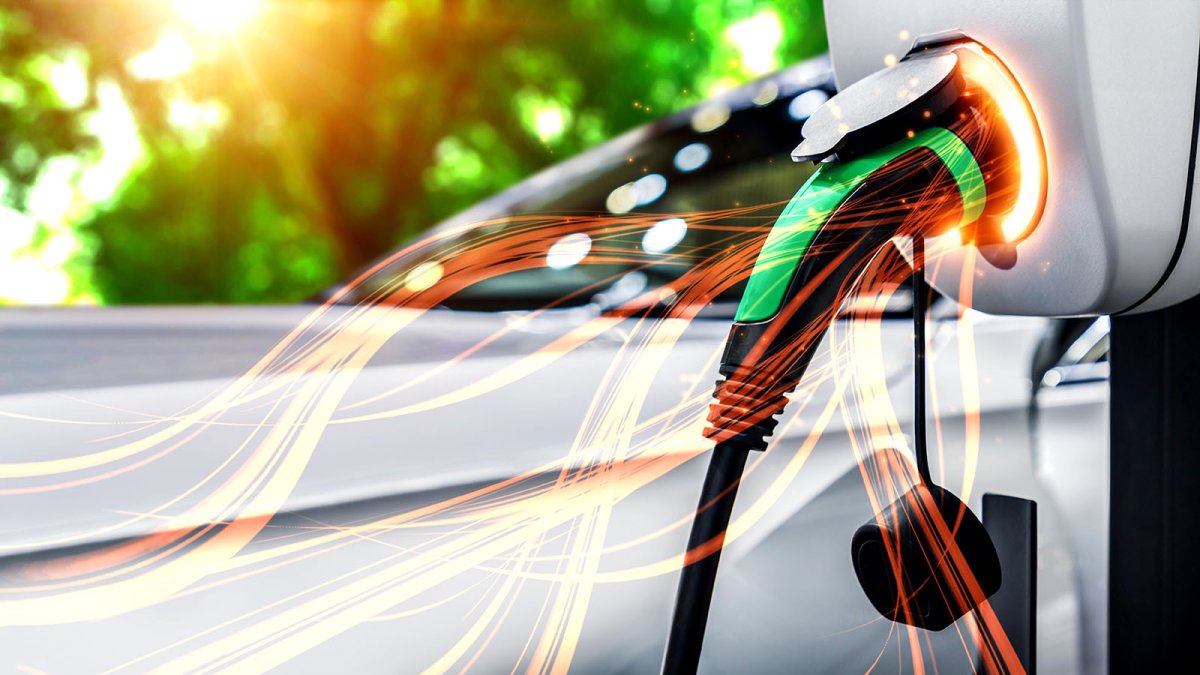 Los últimos datos demuestran que los coches eléctricos no emiten más radiación. 