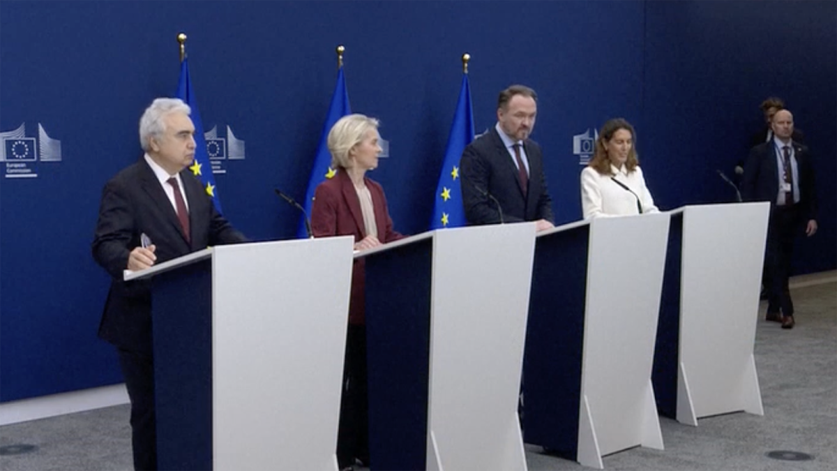 La UE acuerda romper con todas las compras de gas ruso en otoño de 2027