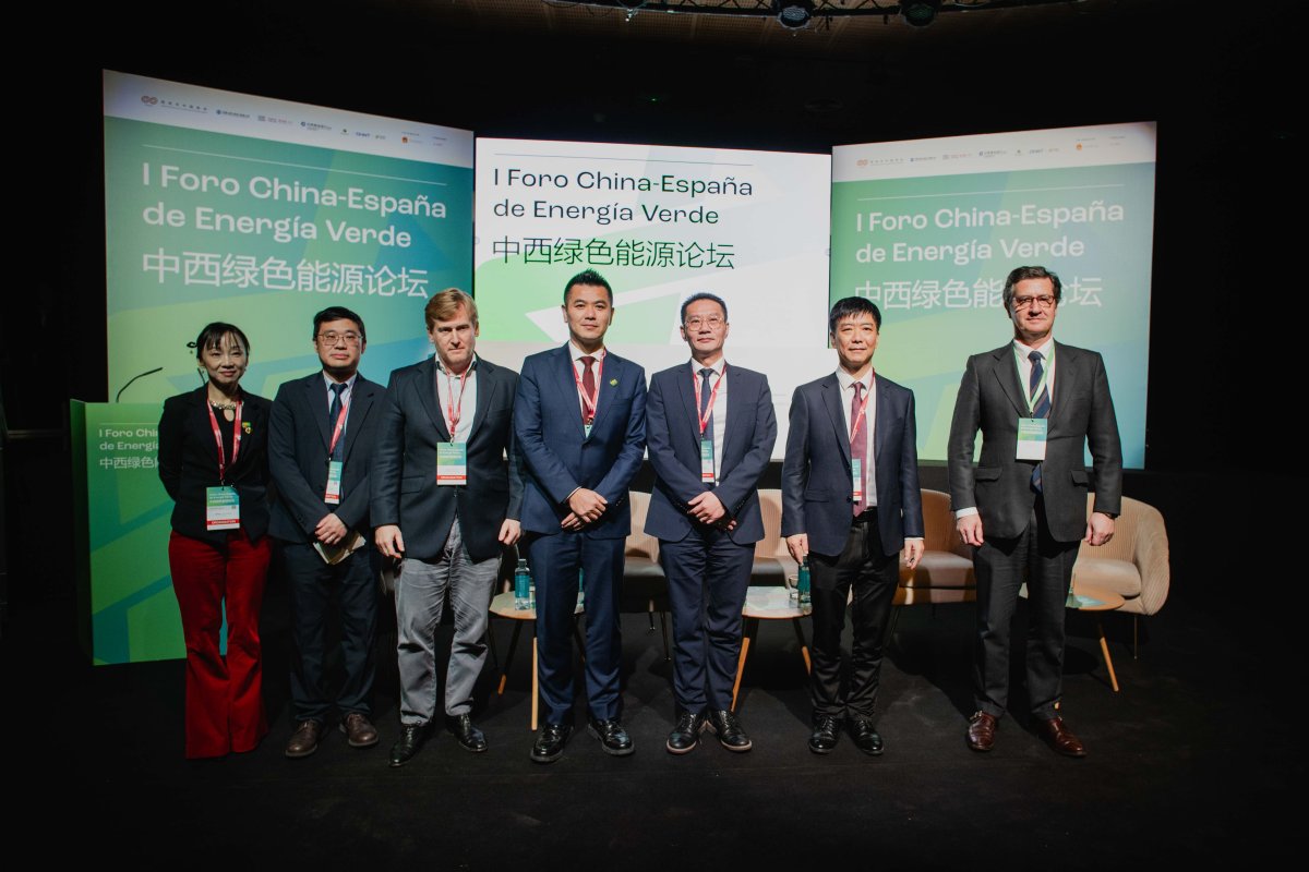 China encuentra en España su aliado perfecto para desembarcar con su industria verde en Europa