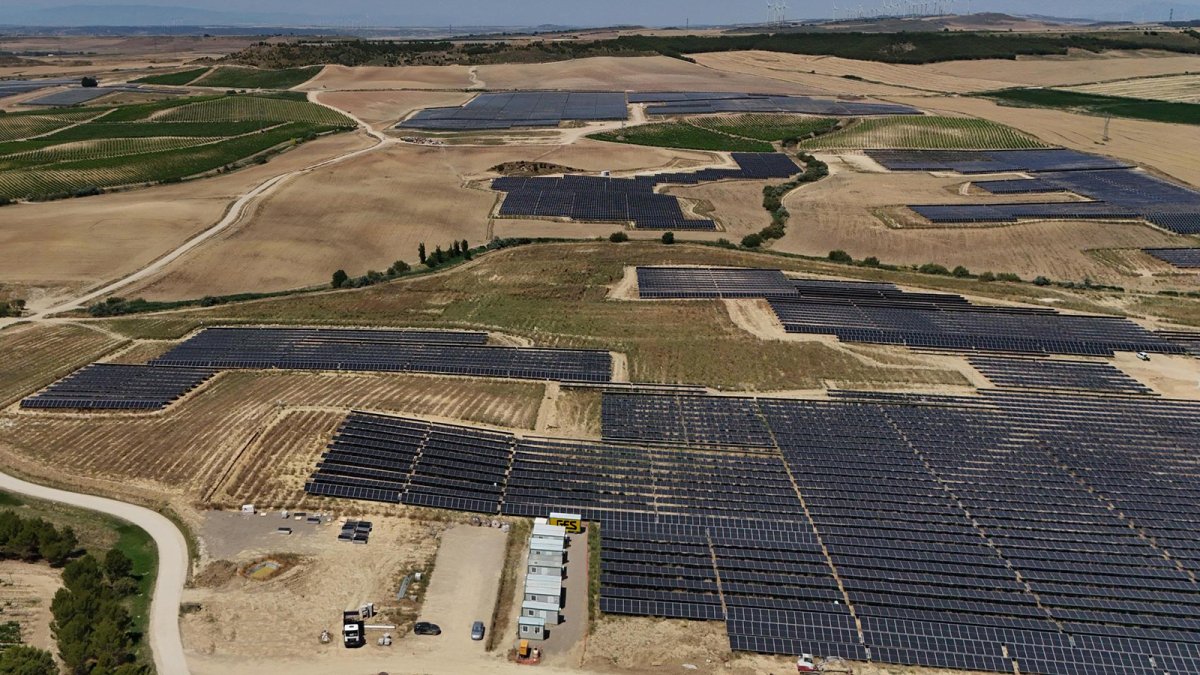 GES cierra cuatro nuevos contratos solares en España por un importe cercano a los 200 millones