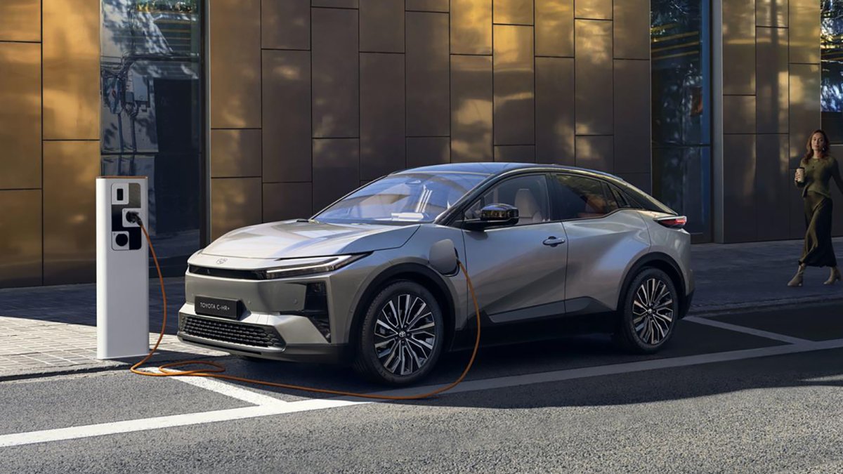 Toyota teje lazos con proveedores de energía europeos para carga inteligente de vehículos electrificados