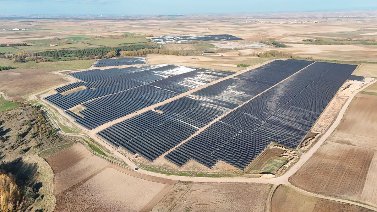 Ib Vogt vende el parque Baobab Solar de 95 MW en Segovia a la suiza EOS