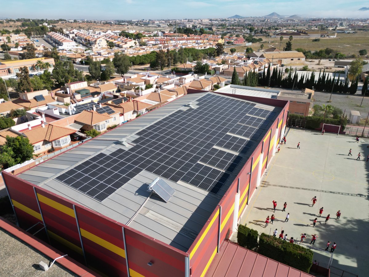 Barrios Solares: la revolución silenciosa que permite ahorrar en la factura de luz sin instalar placas en tu casa