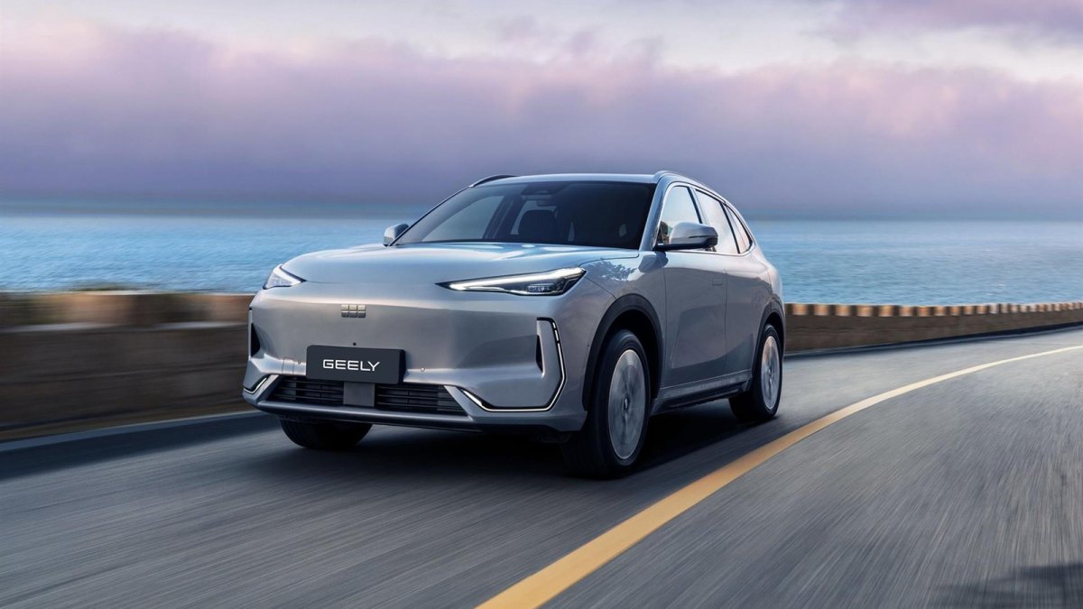 Geely desembarcará en España entre abril y junio con dos modelos electrificados y 50 concesionarios