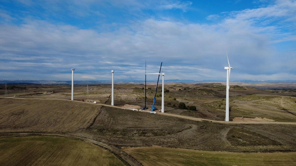 RenerCycle se adjudica el desmantelamiento y reciclaje de tres parques eólicos de Grupo Enhol en Navarra