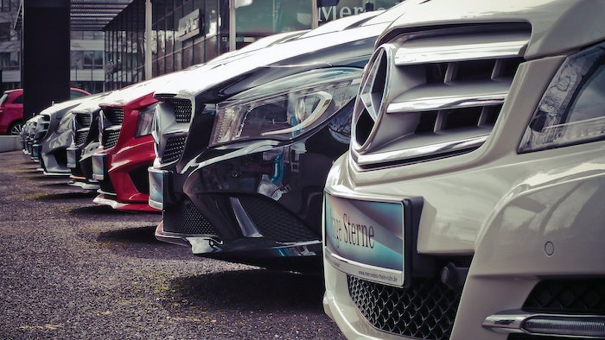 La recaudación del impuesto de matriculación en 2025 alcanza los 747 millones de euros, un 3,86% menos