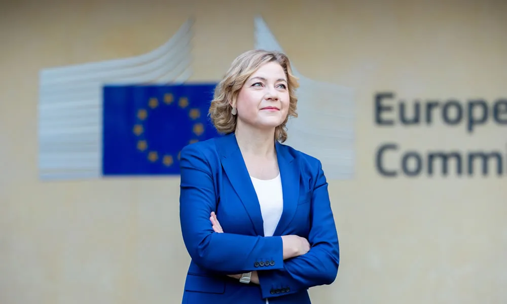 Bruselas maniobra para vetar a Huawei y ZTE de sectores críticos como el energético