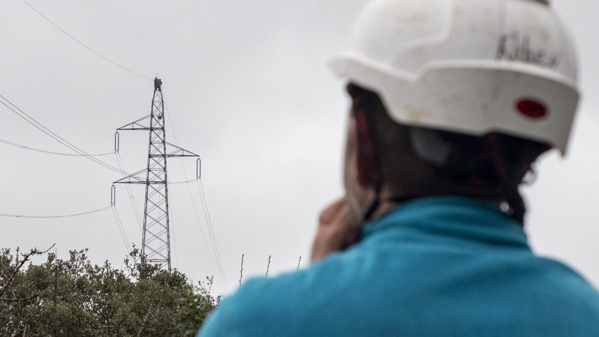 Red Eléctrica repotencia la línea y aumentado la energía a Santiago de Compostela
