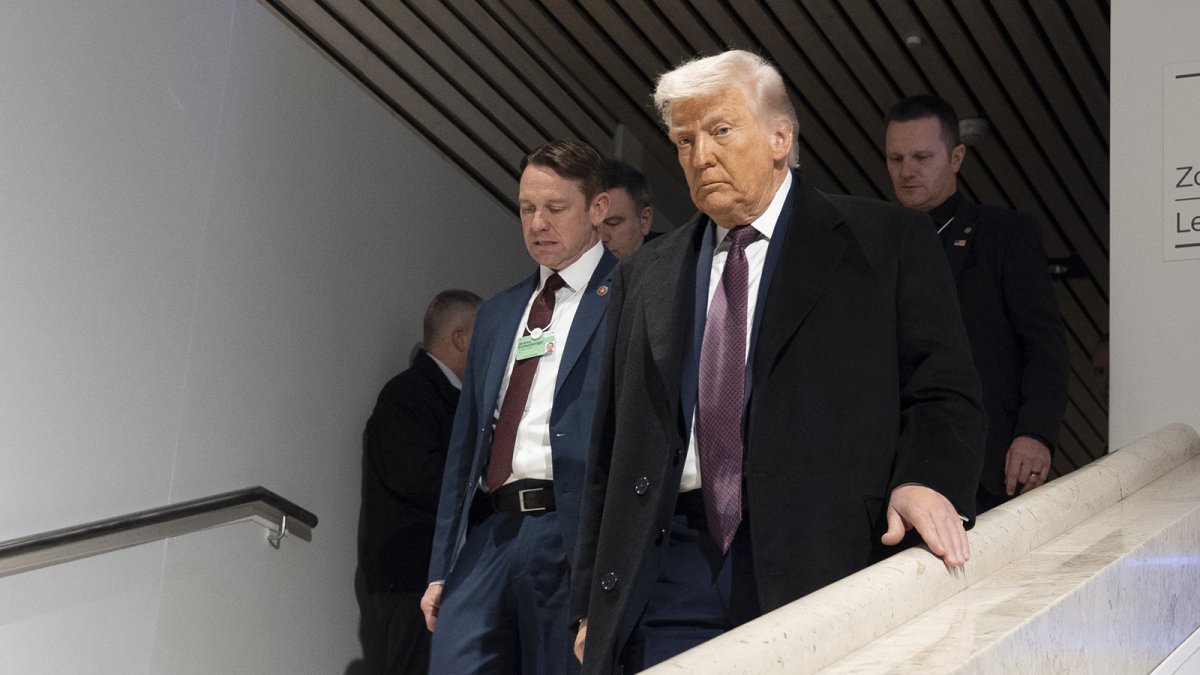 Trump confirma el traslado de "más de 50 millones" de barriles de crudo venezolano a EEUU