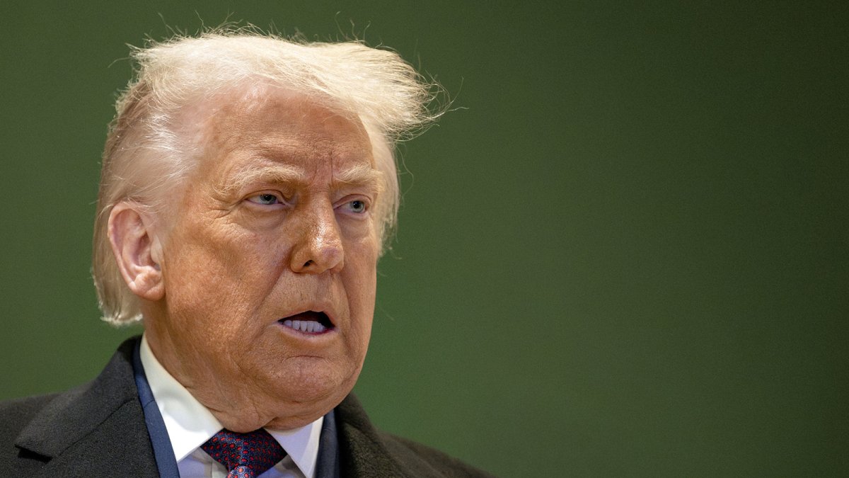 Trump desea "apoderarse del petróleo de Irán"