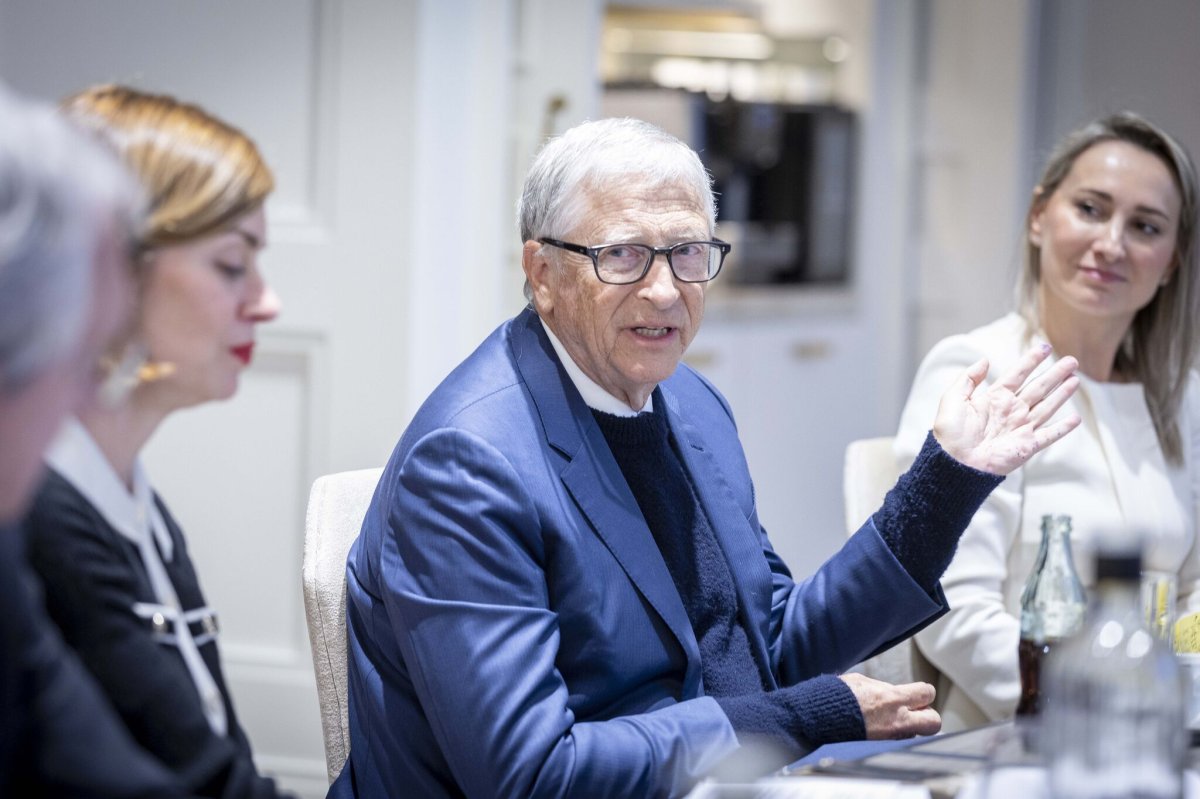 Bill Gates señala el problema eléctrico ibérico: más inversiones en redes para dotar al sistema de mayor flexibilidad