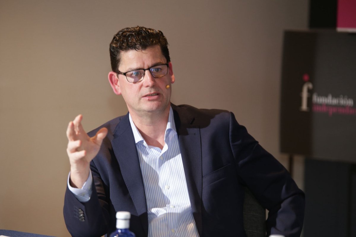 La electricidad es el producto que más carga fiscal soporta tras el alcohol y el tabaco