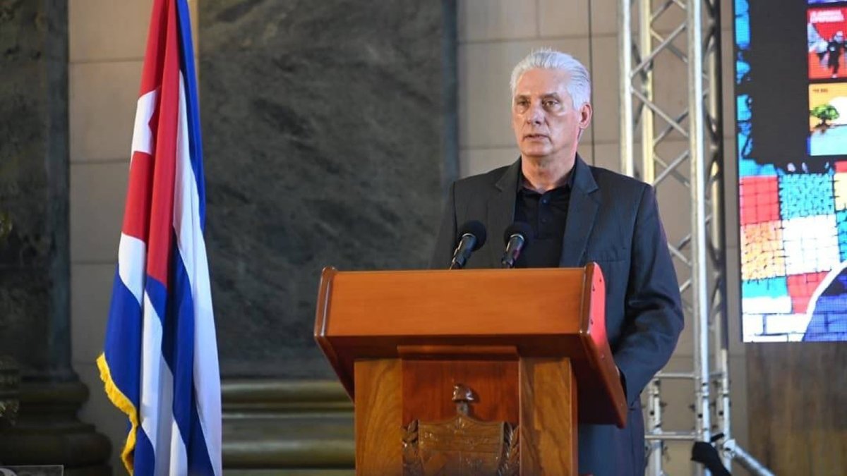 Cuba prepara un paquete de medidas para hacer frente al "desabastecimiento agudo de combustible"