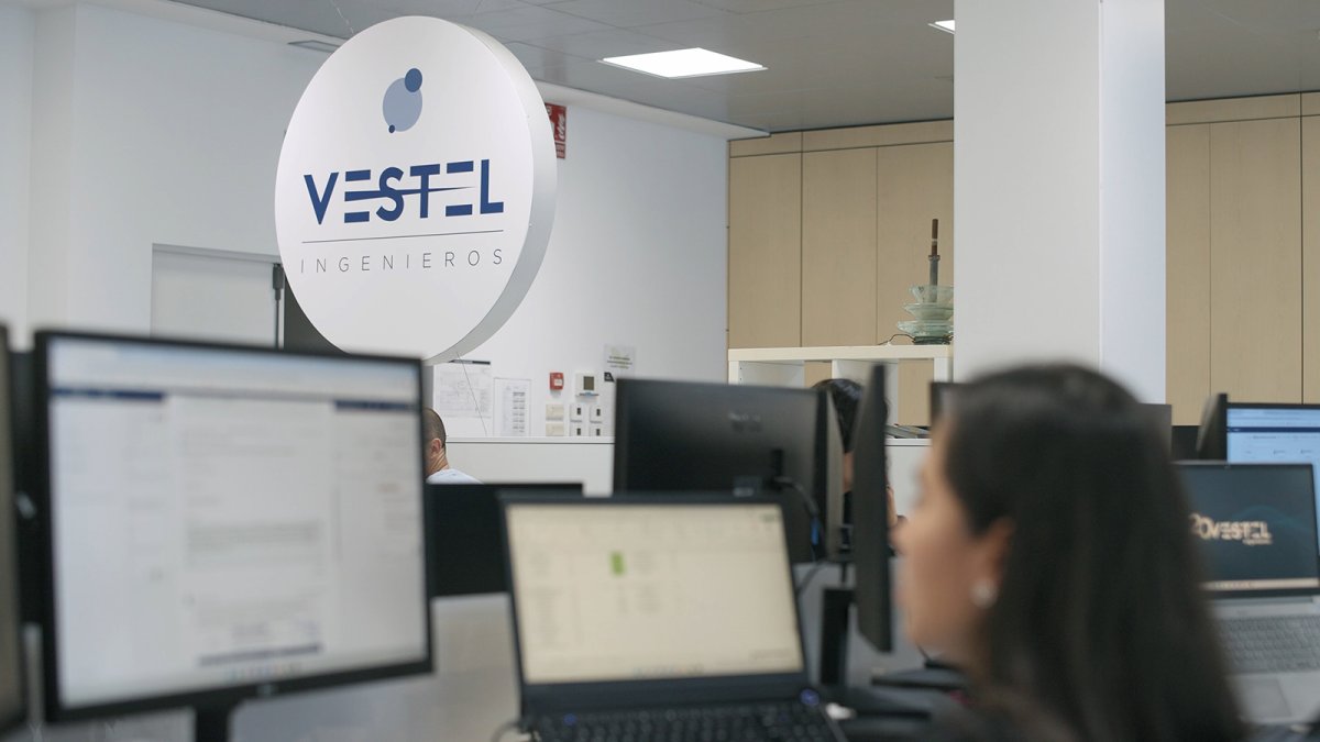 Vestel Ingenieros se asocia a Aelēc y consolida su posición entre los grandes grupos del sector eléctrico nacional