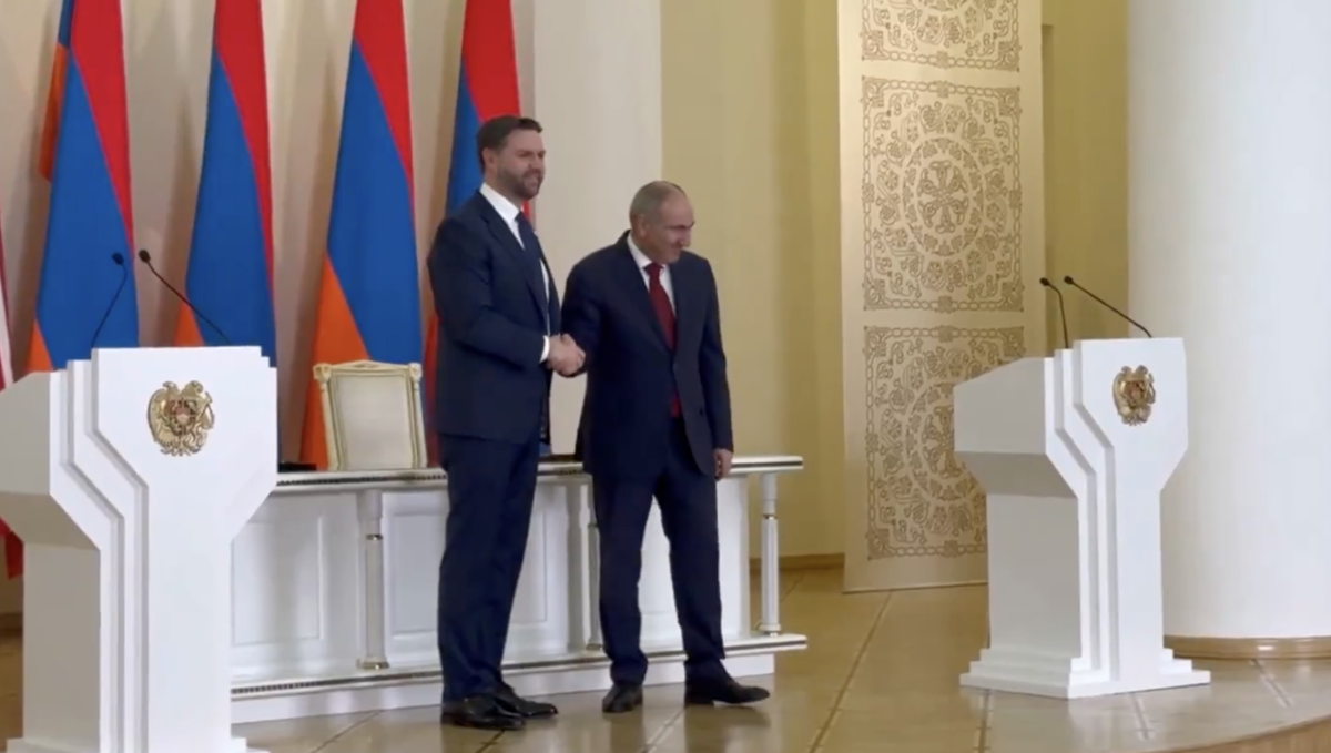 Armenia y Estados Unidos firman un acuerdo de cooperación en uso pacífico de energía nuclear