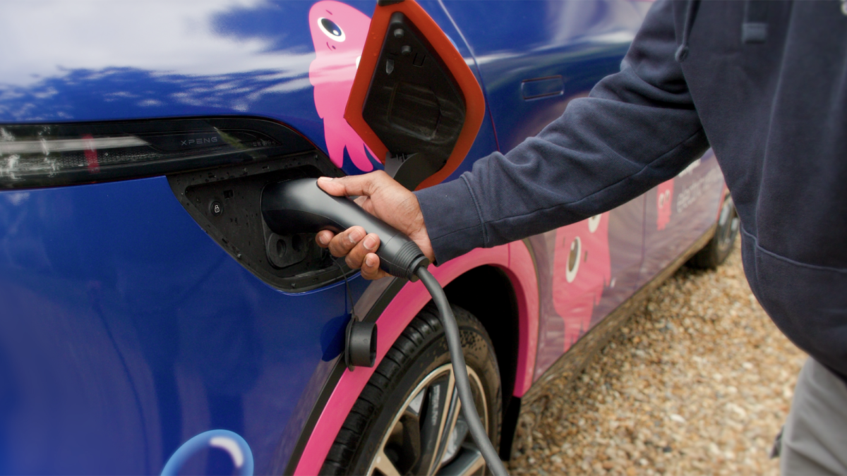 Octopus Electroverse y Freenow by Lyft se alían para abaratar la recarga de decenas de miles de taxistas  de vehículos eléctricos en Europa