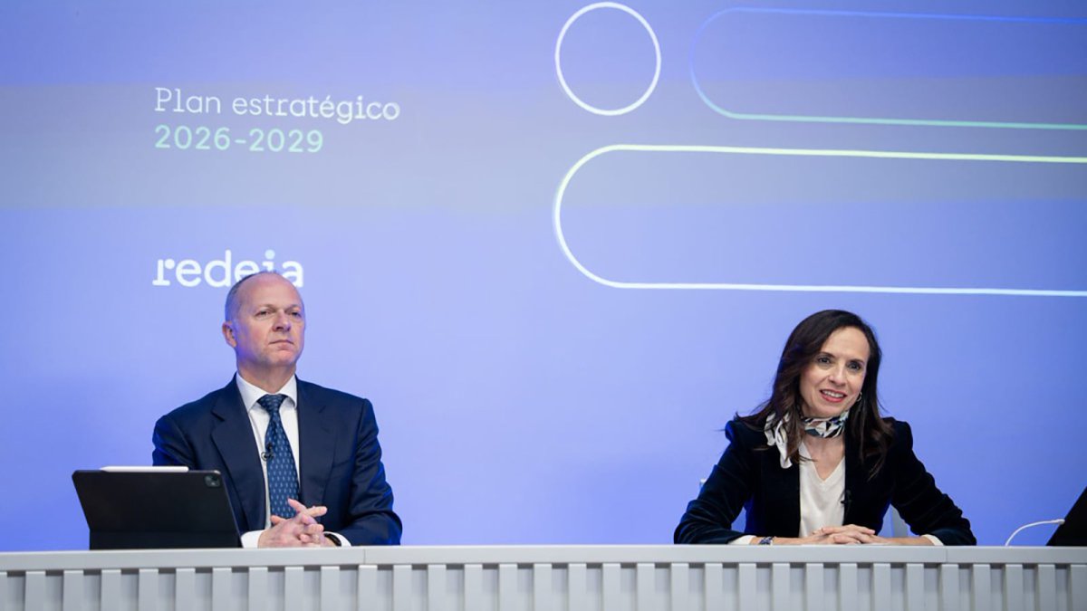 Red Eléctrica mantendrá el sistema en operación reforzada hasta la total integración del nuevo sistema de control de tensión