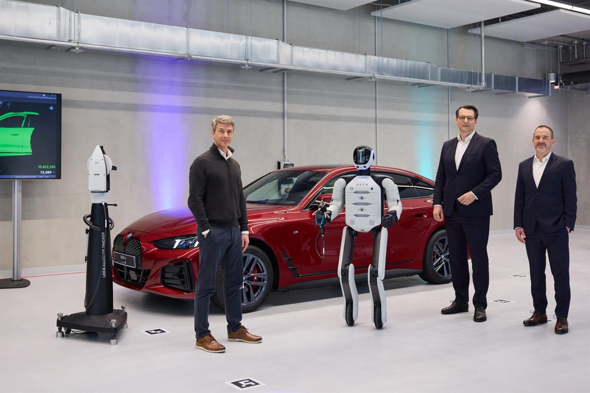 El grupo BMW utilizará robots humanoides en la producción de sus vehículos en Europa