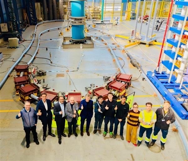 Prysmian da un salto de calidad en los cables submarinos HVDC: consigue uno de 525 kV que podría transportar hasta 2,5 GW de potencia