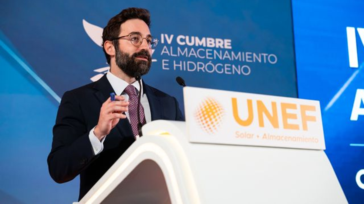 Groizard defiende la transición a las renovables ante la dependencia fósil y amenaza de EEUU