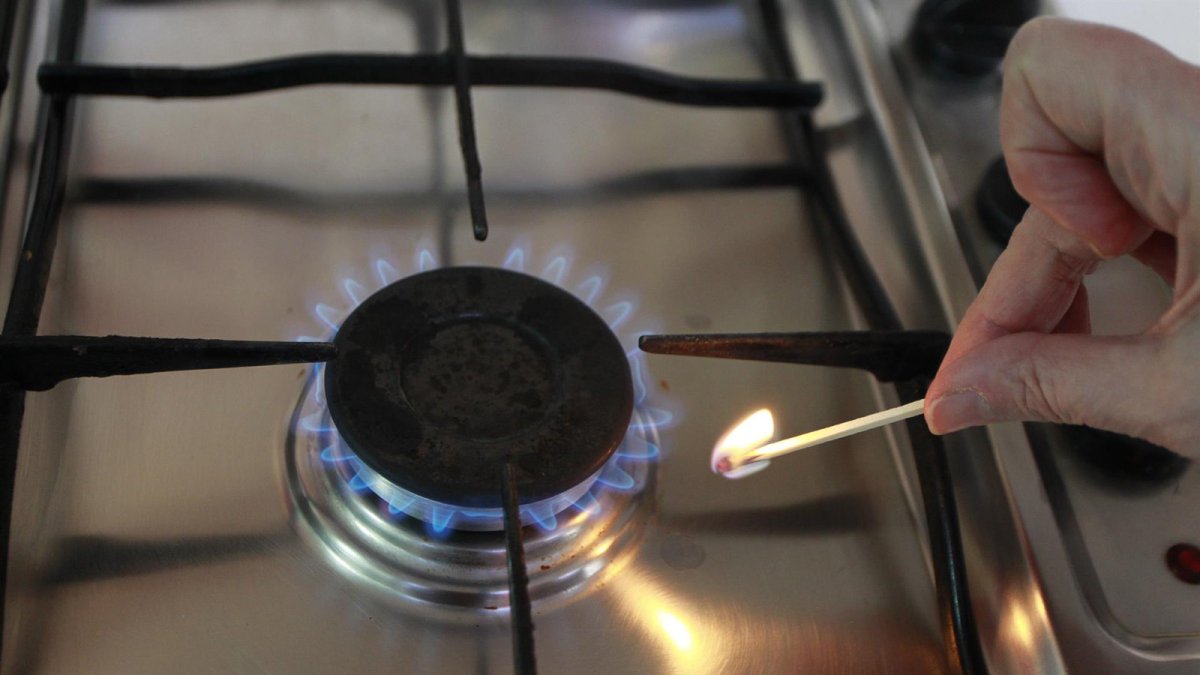 El precio del gas natural cae más del 14%, hasta los 45 euros