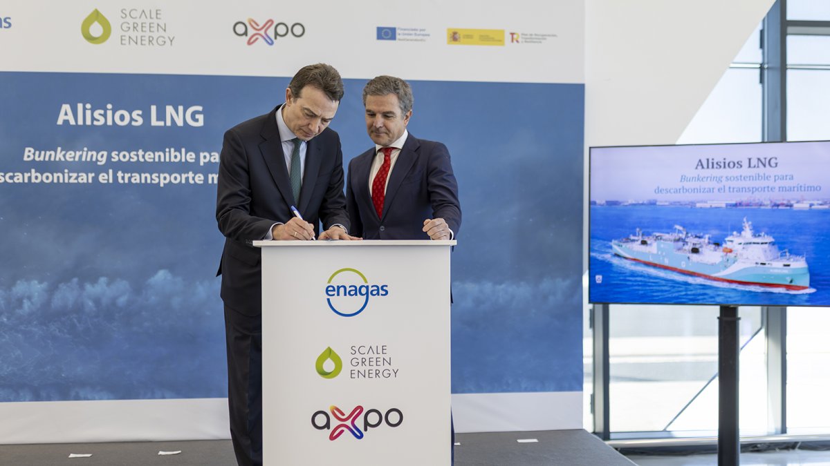 Enagás y Axpo presentan en el Puerto de Huelva el buque de suministro de GNL y bioGNL ‘Alisios LNG’