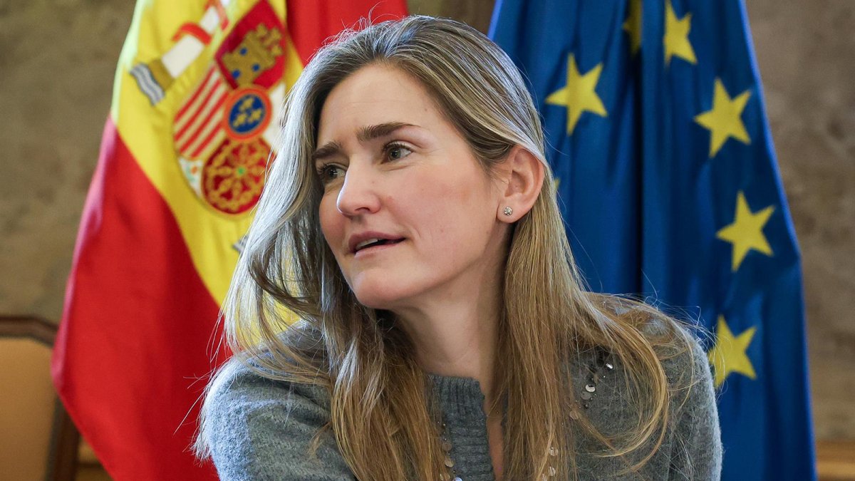 Aagesen afirma que buscan "medidas eficaces" y "diálogo" en las posibles ayudas a los transportistas