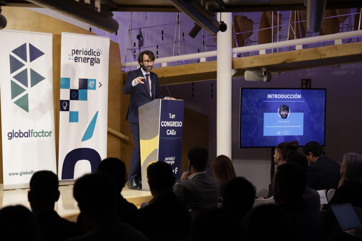 Administración central y autonómica refuerzan su compromiso con los CAEs como palanca de competitividad y eficiencia energética