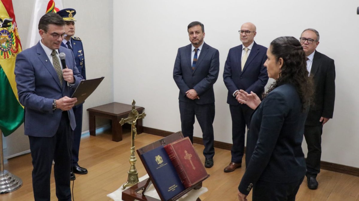 El Gobierno de Bolivia cambia al presidente de la estatal YPFB en medio de la crisis de combustibles