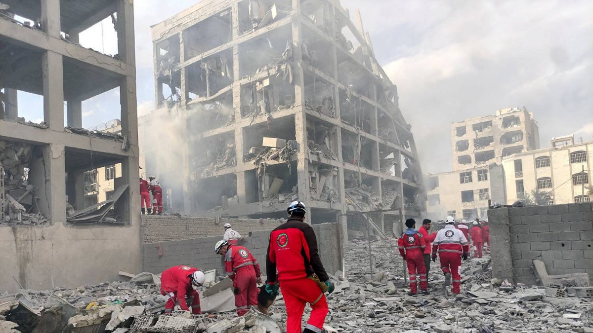 Los expertos discrepan sobre la duración del conflicto en Irán, pero prevén que el precio del crudo descienda