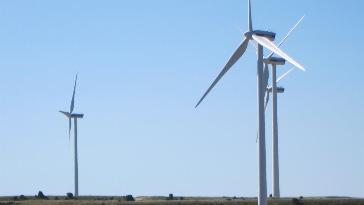 La eólica advierte de que un nuevo impuesto ahuyentaría las inversiones en renovables