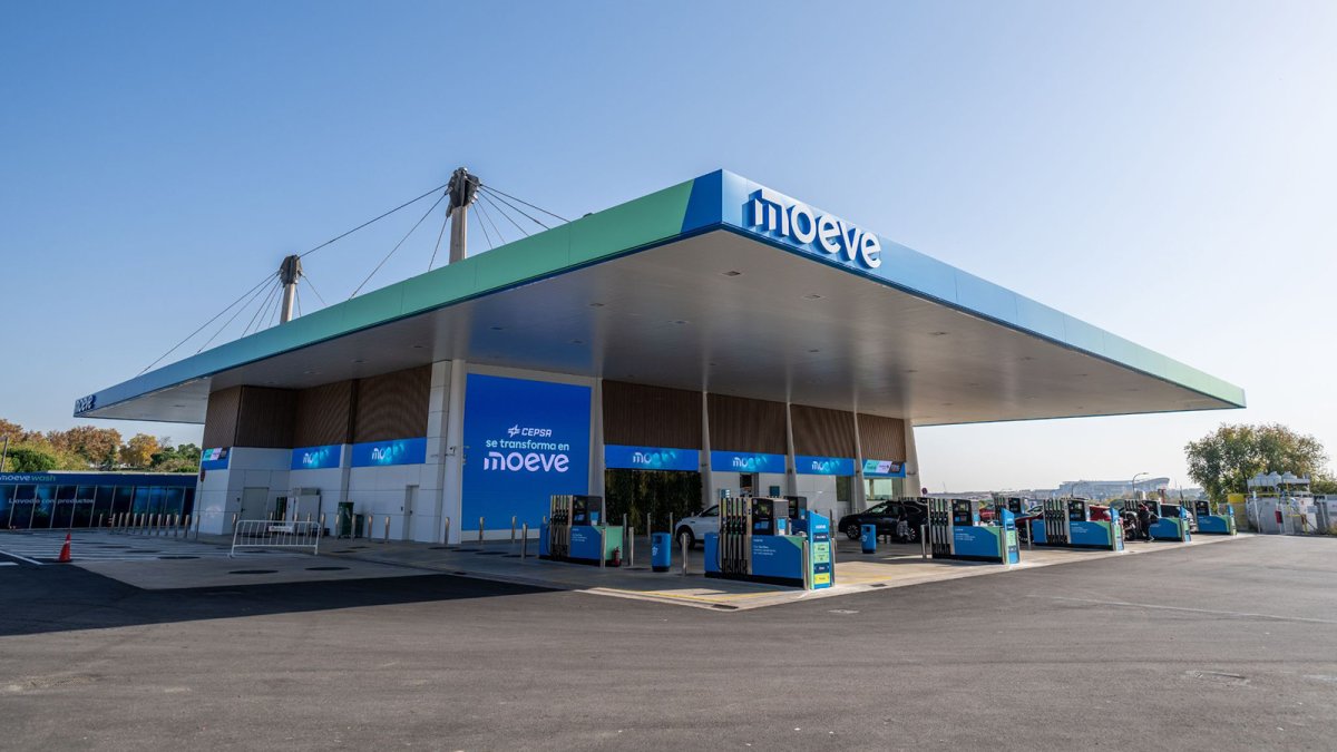 Moeve y Naturgy amplían descuentos especiales en combustible, luz y gas por la guerra hasta el 20 de abril.