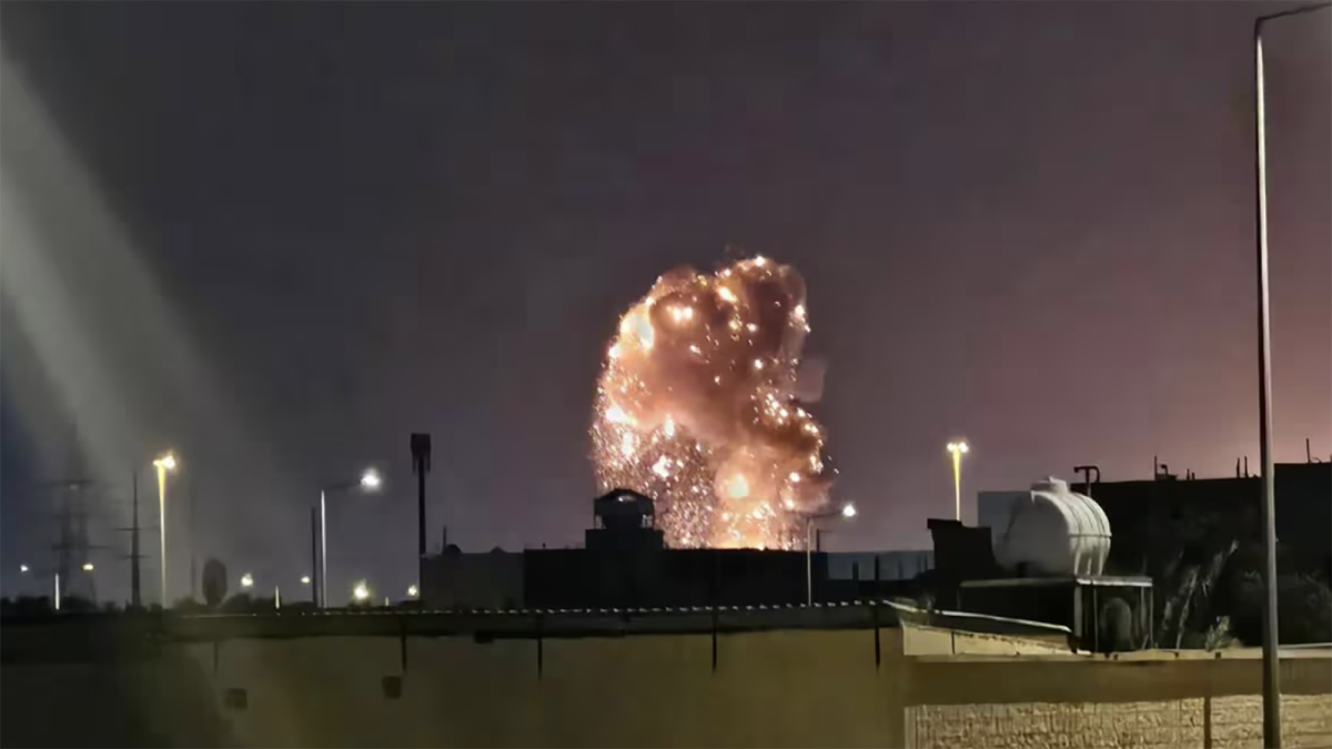 Arabia Saudí repara un oleoducto y normaliza el suministro de crudo tras ataques iraníes