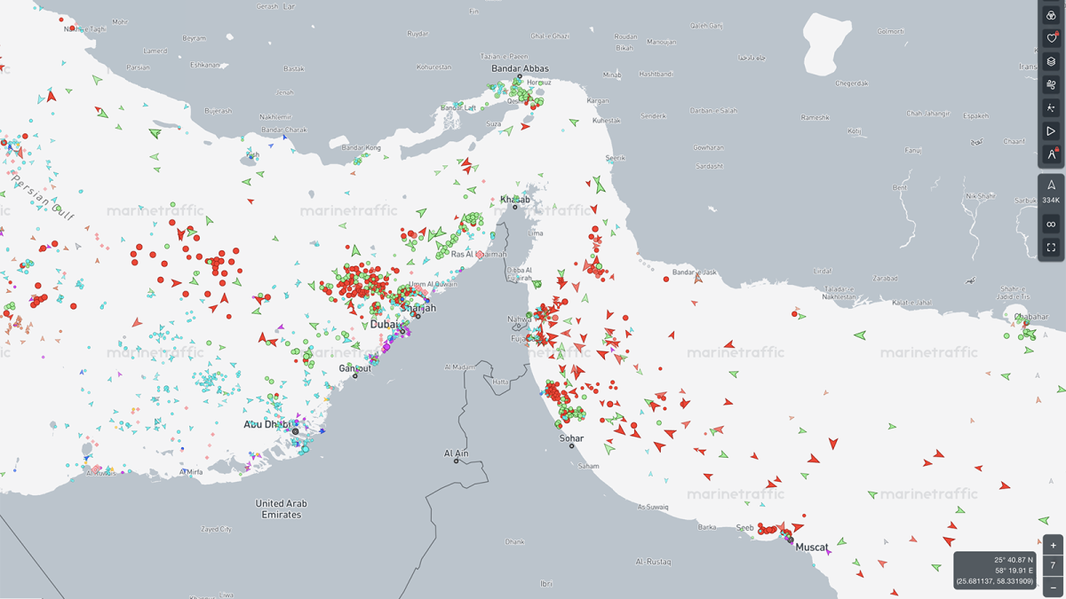 Tráfico en Ormuz es limitado e incierto tras el fracaso en Islamabad