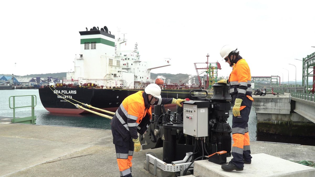 Repsol descarga buques de crudo procedentes de México y Venezuela en A Coruña para producir combustibles