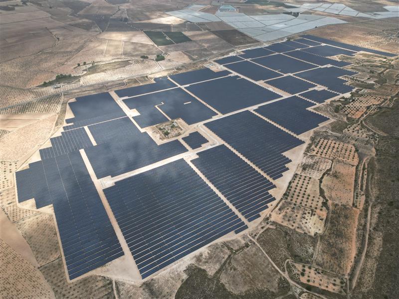 Endesa pone en marcha su mayor planta solar en Murcia con 145 MW de potencia