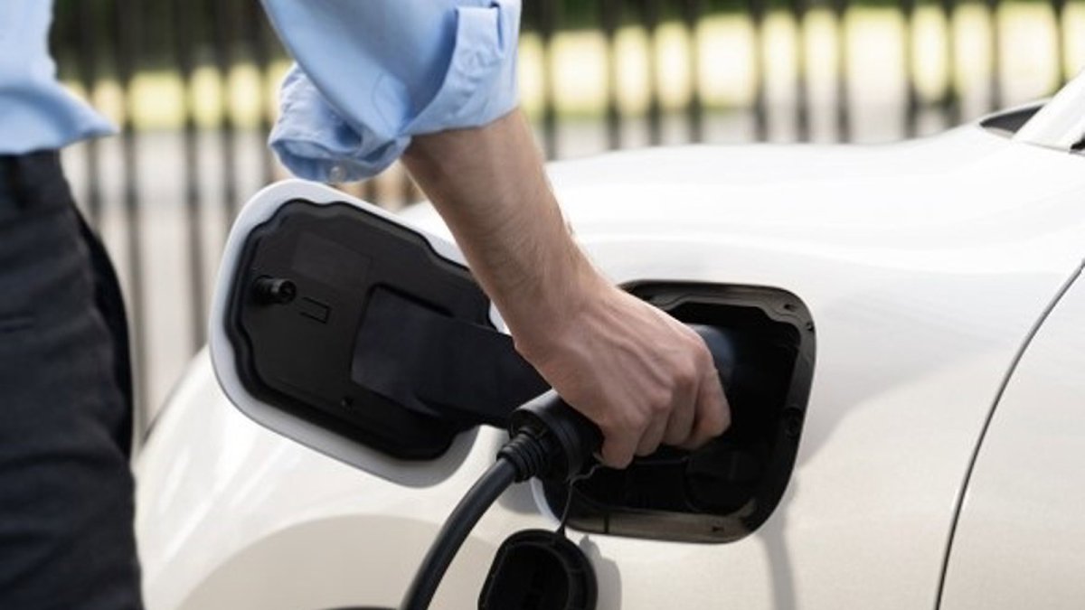 Helvetia Caser e Instantbox lanzan un servicio de protección para cargadores de vehículos eléctricos