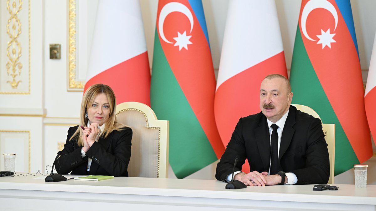 Meloni obtiene en Azerbaiyán la promesa de más gas en medio de la crisis de Ormuz
